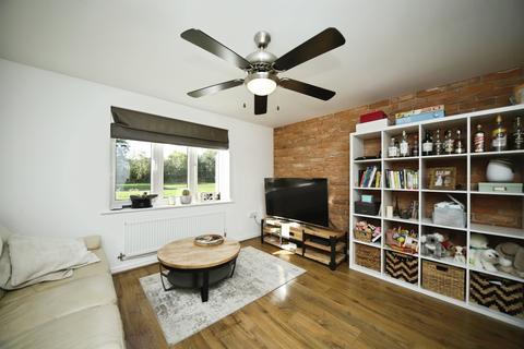undefined, Beacon Close, Bathpool, Taunton