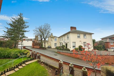4 bedroom townhouse for sale, St Georges Square, Taunton