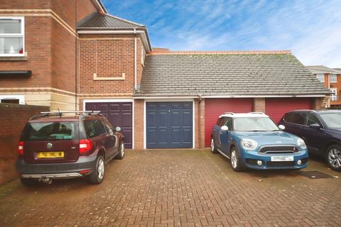 4 bedroom townhouse for sale, St Georges Square, Taunton