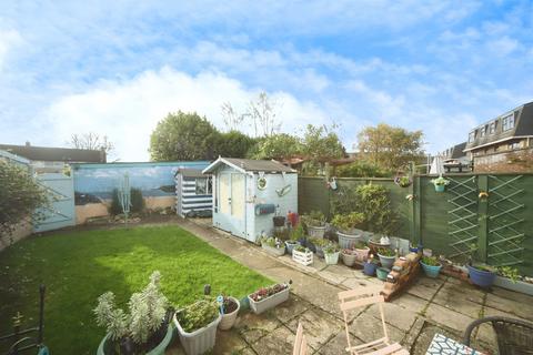 3 bedroom end of terrace house for sale, Greenway Road, Taunton
