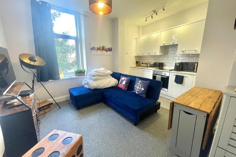 The Crescent, Bournemouth, BH1