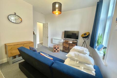 1 bedroom flat to rent, The Crescent, Bournemouth, BH1