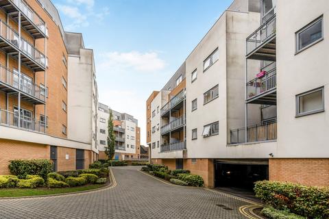 2 bedroom apartment for sale, Sovereign Way, Tonbridge