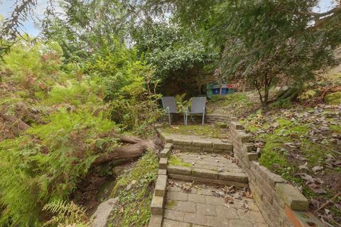 undefined, Broadmead, Tunbridge Wells