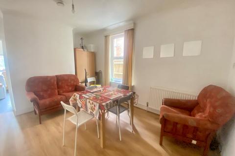 undefined, Wilton Avenue, Southampton, SO15