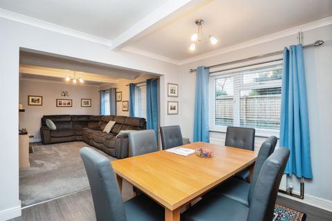 3 bedroom semi-detached house for sale, Burns Crescent, Tonbridge