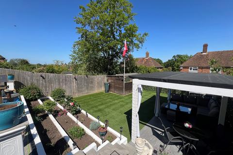 3 bedroom semi-detached house for sale, Burns Crescent, Tonbridge