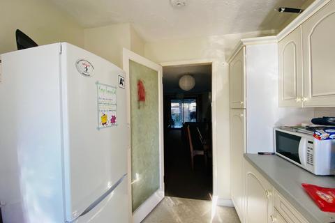 4 bedroom house to rent, Berkeley Close, Southampton, SO15