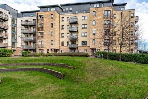 2 bedroom flat to rent, Hawkhill Close, Leith, Edinburgh