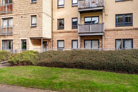 2 bedroom flat to rent, Hawkhill Close, Leith, Edinburgh