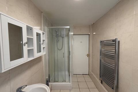 1 bedroom in a house share to rent, Stanley Road, Bristol, BS6