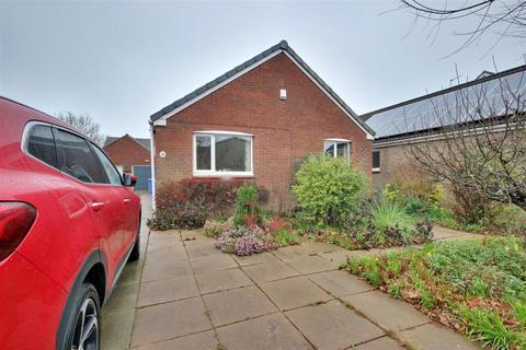 3 bedroom detached bungalow for sale, Thurlow Avenue, Beverley