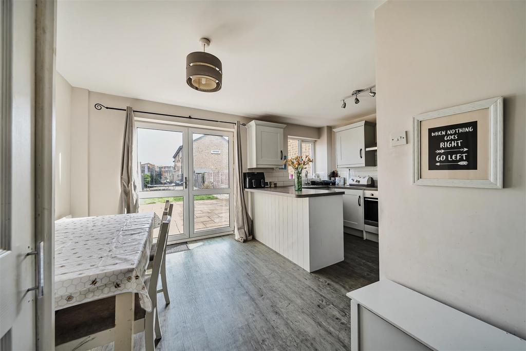 Kitchen/Dining Room