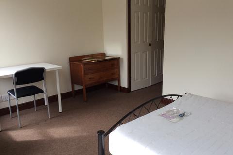undefined, Southampton, SO15