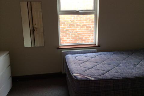 undefined, Southampton, SO15