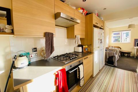 Milton Road, Southampton, SO15