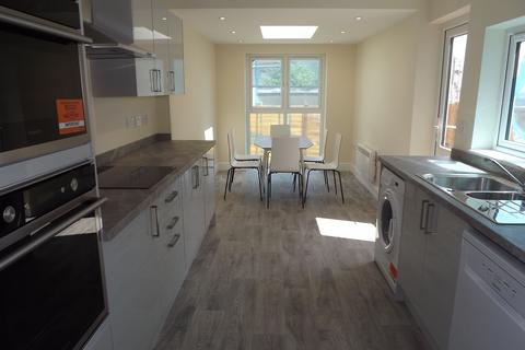 6 bedroom house to rent, Gloucester Road, BRISTOL, BS7