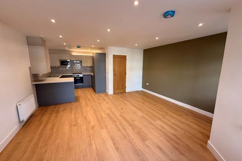 3 bedroom apartment to rent, Fishponds Road, Bristol, BS5