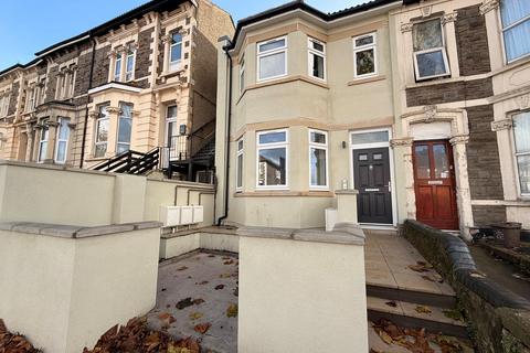 3 bedroom apartment to rent, Fishponds Road, Bristol, BS5