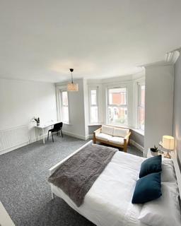 6 bedroom house to rent, Shakespeare Avenue, Southampton, SO17