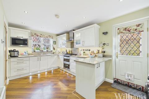 undefined, Warren Close, Aylesbury HP17