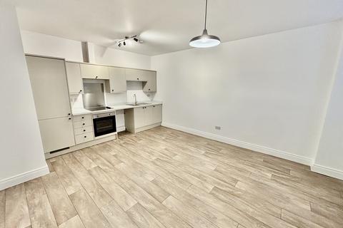 2 bedroom flat to rent, Christchurch Road, Bournemouth, BH7