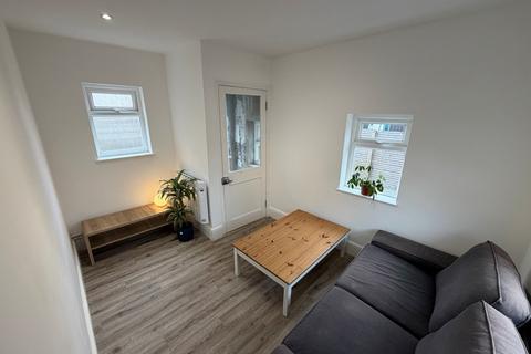 6 bedroom house to rent, Bromley Road, Bristol, BS7