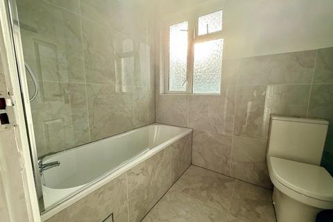 undefined, Loughton, IG10
