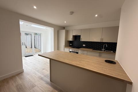 undefined, Winchester Road, Southampton, SO16