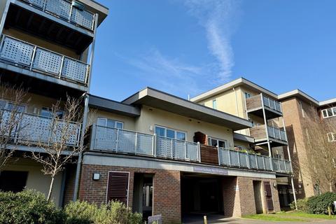 2 bedroom flat to rent, The Nurseries, Lewes, BN7
