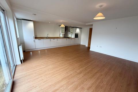 2 bedroom flat to rent, The Nurseries, Lewes, BN7