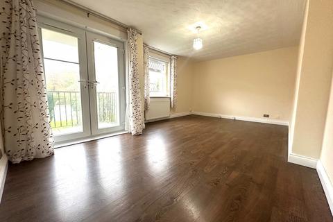 2 bedroom flat to rent, Somerville Terrace, GLASGOW, G75