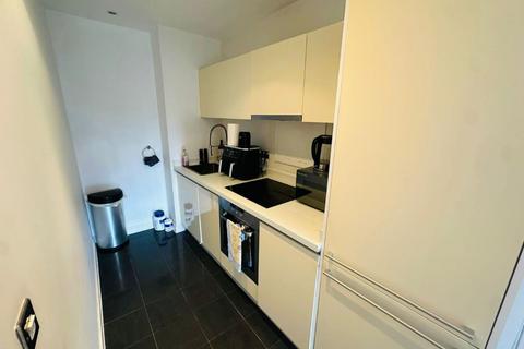 1 bedroom flat for sale, G05 Wallis House, Great West Road, Brentford, Middlesex, TW8 0HD