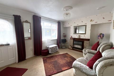 2 bedroom terraced house for sale, Ruskin Avenue, Rowley Regis B65