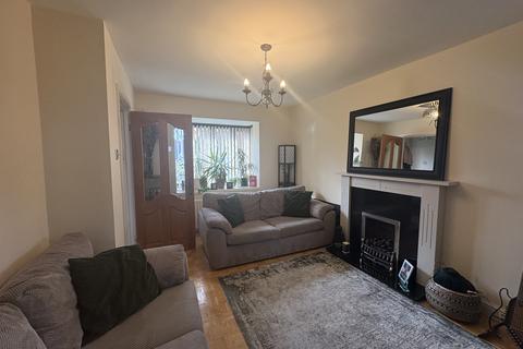 3 bedroom semi-detached house to rent, Amorys Holt Road, Rotherham, S66