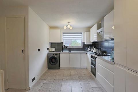 3 bedroom terraced house for sale, Hastings Road, Wellesbourne, Warwick