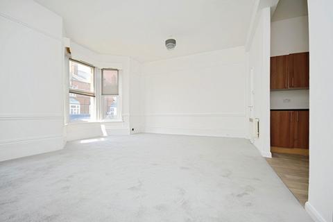 2 bedroom flat to rent, Northdown Road, Cliftonville, CT9 2QY