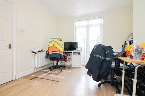 3 bedroom terraced house for sale, Bilhay Lane, West Bromwich