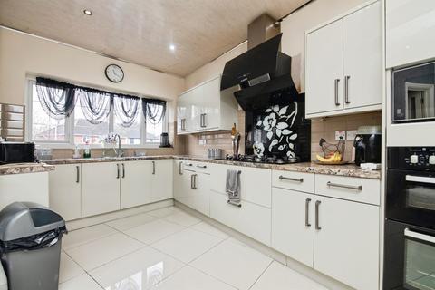 5 bedroom semi-detached house for sale, Ruskin Street, WEST BROMWICH