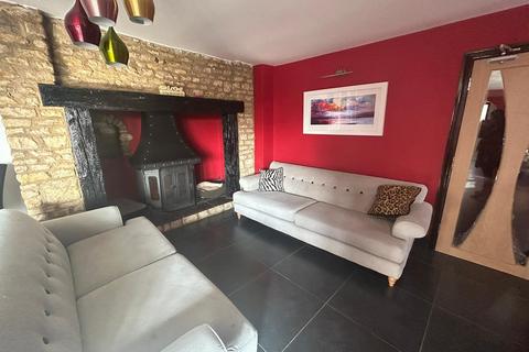 undefined, Badgers Farm, Milton Keynes, MK19