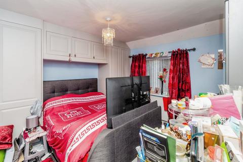 3 bedroom terraced house for sale, Richards Road, Tipton