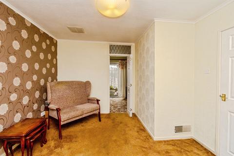 3 bedroom semi-detached house for sale, Bromfield Crescent, Wednesbury