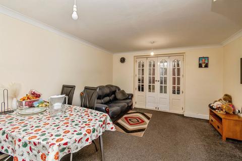 2 bedroom semi-detached house for sale, St. Helens Avenue, Tipton