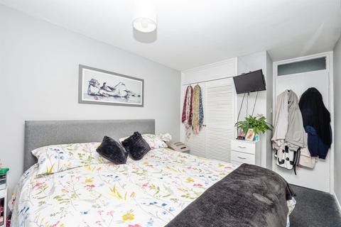 2 bedroom flat for sale, Wyke Road, Weymouth