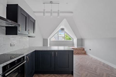 3 bedroom flat for sale, Connaught Road, WEYMOUTH