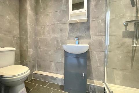 3 bedroom flat for sale, Connaught Road, WEYMOUTH