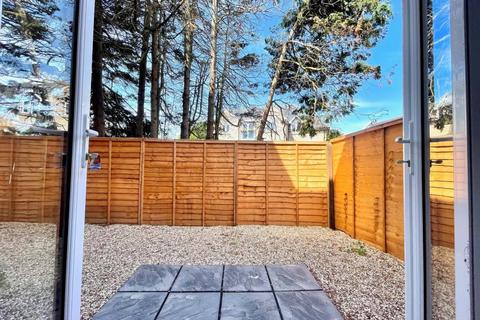 3 bedroom ground floor flat for sale, Connaught Road, Weymouth