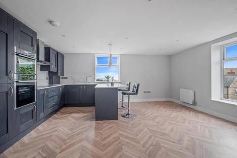 3 bedroom flat for sale, Connaught Road, WEYMOUTH