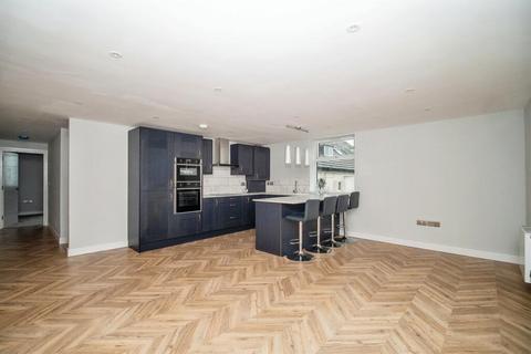 3 bedroom flat for sale, Connaught Road, WEYMOUTH