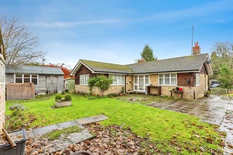 3 bedroom detached bungalow for sale, West End, Silverstone, Towcester